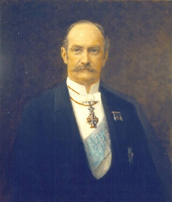 Et billede, der indeholder person, væg, beklædning, mand
Automatisk genereret beskrivelse