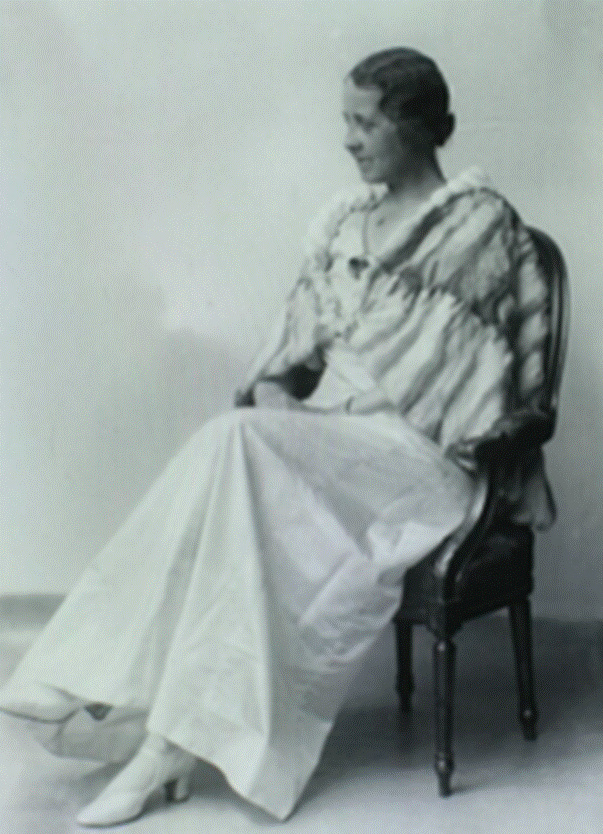 Et billede, der indeholder vg, person, indendrs, gulv

Automatisk genereret beskrivelse